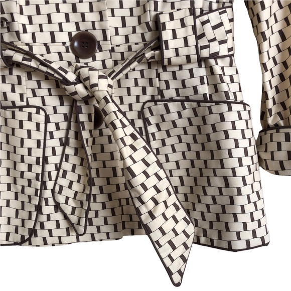 Nanette Lepore belted blazer size 4, like new - Picture 3 of 5